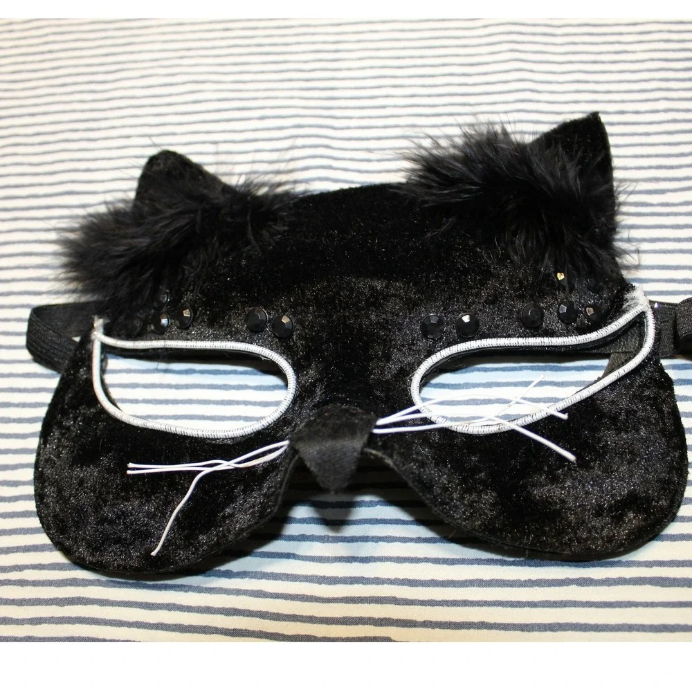 Black Cat Sequin Faux Fur Silver Accents Masquerade Mask Halloween Costume‎